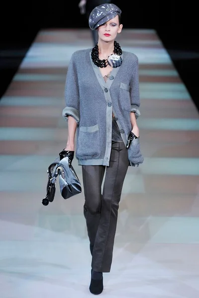 Look 2